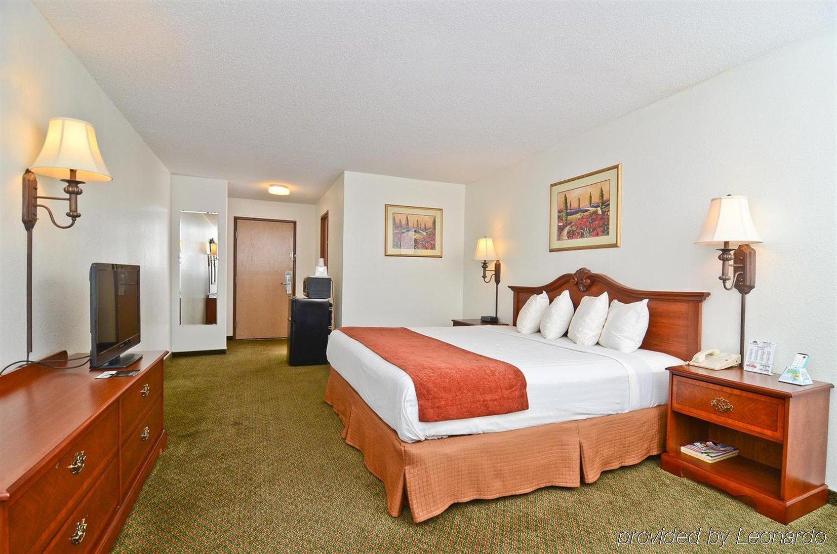 Econo Lodge Inn & Suites Fairview Heights Near I-64 St Louis Екстериор снимка